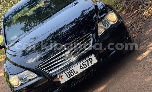 Gura Yakoze Toyota Mark X Black Imodoka i Kampala mu Uganda Gura Yakoze Toyota Mark X Black Imodoka i Kampala mu Uganda