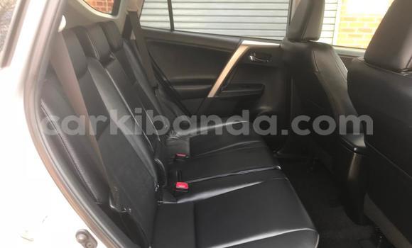 Gura Imported Toyota RAV4 Black Imodoka i Kampala mu Uganda Gura Imported Toyota RAV4 Black Imodoka i Kampala mu Uganda