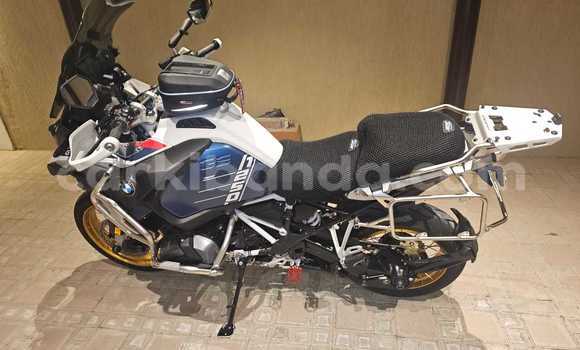 Buy Used BMW R1200GS Adventure Blue Bike in Kampala in Uganda