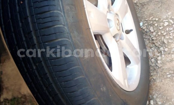 Nunua Ilio tumika Toyota RAV4 Nyeusi Gari ndani ya Kampala nchini Uganda Nunua Ilio tumika Toyota RAV4 Nyeusi Gari ndani ya Kampala nchini Uganda