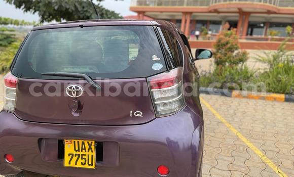 Gura Yakoze Toyota iQ Other Imodoka i Kampala mu Uganda Gura Yakoze Toyota iQ Other Imodoka i Kampala mu Uganda
