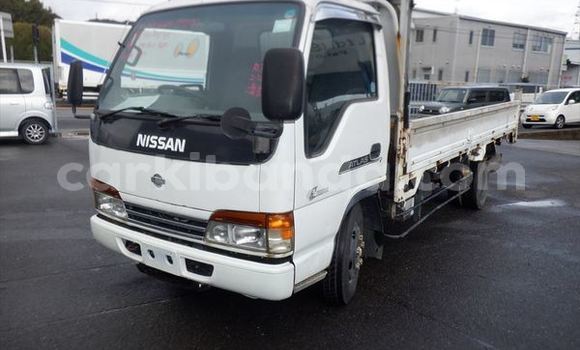 Buy Used Isuzu Bighorn White Truck in Kampala in Uganda