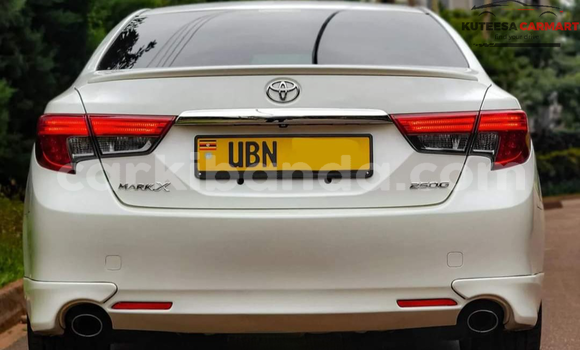 Nunua Ilio tumika Toyota Mark X Nyeupe Gari ndani ya Kampala nchini Uganda Nunua Ilio tumika Toyota Mark X Nyeupe Gari ndani ya Kampala nchini Uganda