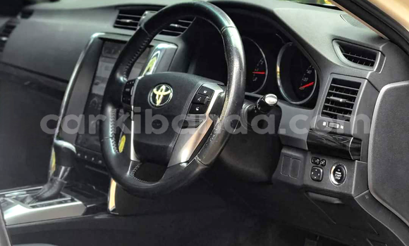 Nunua Ilio tumika Toyota Mark X Nyeupe Gari ndani ya Kampala nchini Uganda Nunua Ilio tumika Toyota Mark X Nyeupe Gari ndani ya Kampala nchini Uganda
