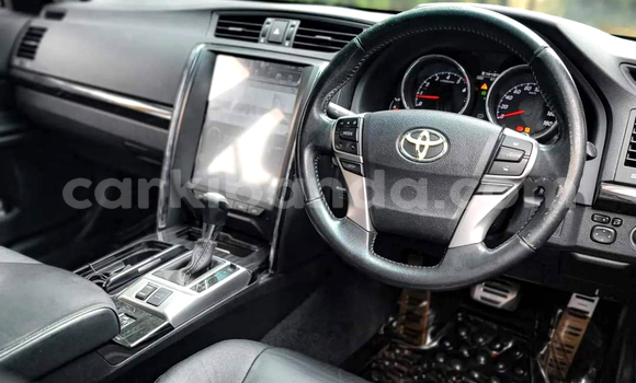 Nunua Ilio tumika Toyota Mark X Nyeupe Gari ndani ya Kampala nchini Uganda Nunua Ilio tumika Toyota Mark X Nyeupe Gari ndani ya Kampala nchini Uganda