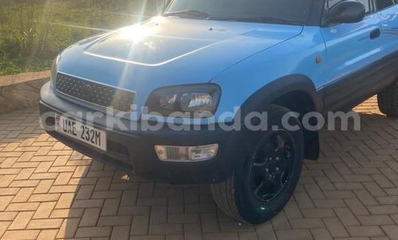 Acheter Occasion Voiture Toyota RAV4 Bleu à Kampala, Ouganda