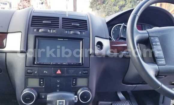 Buy Used Volkswagen Touareg White Car in Kampala in Uganda Buy Used Volkswagen Touareg White Car in Kampala in Uganda