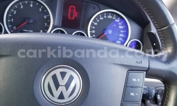 Buy Used Volkswagen Touareg White Car in Kampala in Uganda Buy Used Volkswagen Touareg White Car in Kampala in Uganda