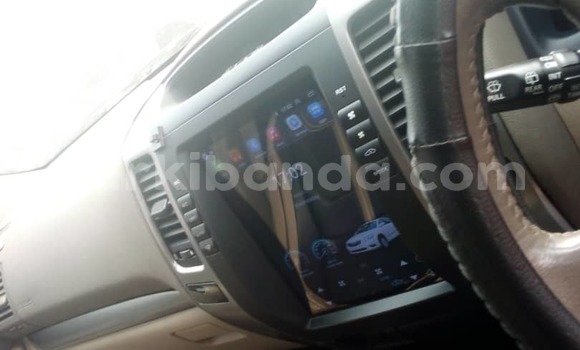 Nunua Ilio tumika Toyota Land Cruiser Prado Nyingine Gari ndani ya Kampala nchini Uganda Nunua Ilio tumika Toyota Land Cruiser Prado Nyingine Gari ndani ya Kampala nchini Uganda