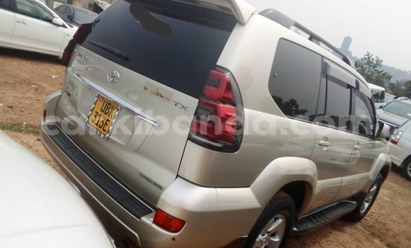 Nunua Ilio tumika Toyota Land Cruiser Prado Nyingine Gari ndani ya Kampala nchini Uganda Nunua Ilio tumika Toyota Land Cruiser Prado Nyingine Gari ndani ya Kampala nchini Uganda