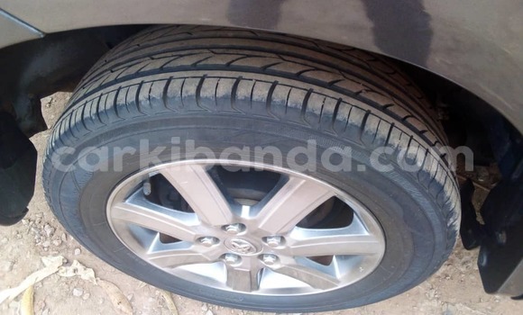 Gura Yakoze Toyota Noah Other Imodoka i Kampala mu Uganda Gura Yakoze Toyota Noah Other Imodoka i Kampala mu Uganda