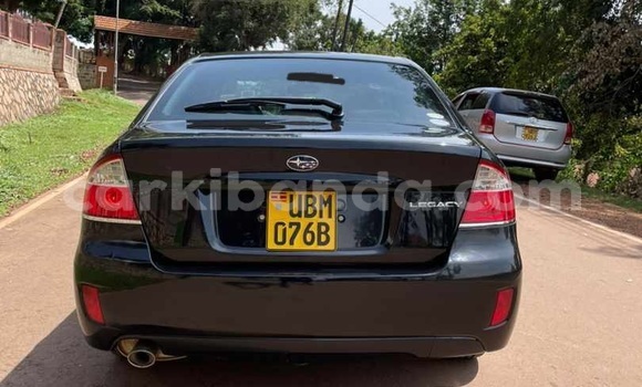 Gura Yakoze Subaru Legacy Black Imodoka i Kampala mu Uganda Gura Yakoze Subaru Legacy Black Imodoka i Kampala mu Uganda