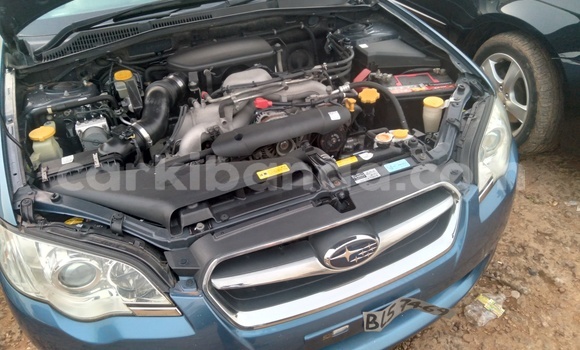 Gura Yakoze Subaru Legacy Blue Imodoka i Kampala mu Uganda Gura Yakoze Subaru Legacy Blue Imodoka i Kampala mu Uganda