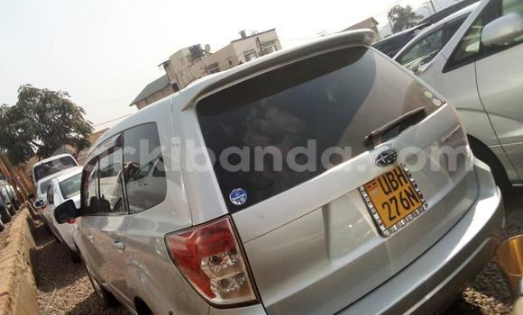 Nunua Ilio tumika Subaru Forester Fedha Gari ndani ya Kampala nchini Uganda Nunua Ilio tumika Subaru Forester Fedha Gari ndani ya Kampala nchini Uganda