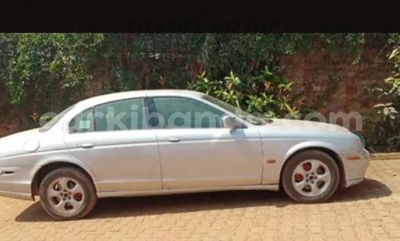 Buy Used Jaguar XE White Car in Kampala in Uganda