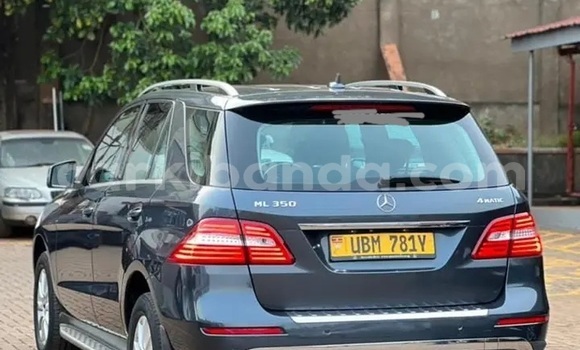 Gura Yakoze Mercedes‒Benz ML–Class Black Imodoka i Kampala mu Uganda Gura Yakoze Mercedes‒Benz ML–Class Black Imodoka i Kampala mu Uganda