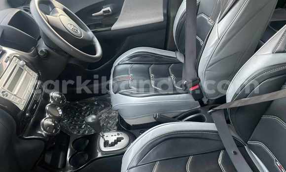 Nunua Ilio tumika Toyota IST Nyingine Gari ndani ya Kampala nchini Uganda Nunua Ilio tumika Toyota IST Nyingine Gari ndani ya Kampala nchini Uganda