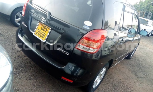 Gura Yakoze Toyota Spacio Black Imodoka i Kampala mu Uganda Gura Yakoze Toyota Spacio Black Imodoka i Kampala mu Uganda