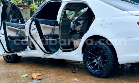 Nunua Ilio tumika Toyota Mark X Nyeupe Gari ndani ya Kampala nchini Uganda Nunua Ilio tumika Toyota Mark X Nyeupe Gari ndani ya Kampala nchini Uganda