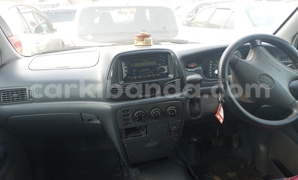 Gura Yakoze Toyota Noah Blue Imodoka i Kampala mu Uganda Gura Yakoze Toyota Noah Blue Imodoka i Kampala mu Uganda