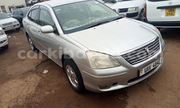 Gura Yakoze Toyota Premio Silver Imodoka i Kampala mu Uganda Gura Yakoze Toyota Premio Silver Imodoka i Kampala mu Uganda