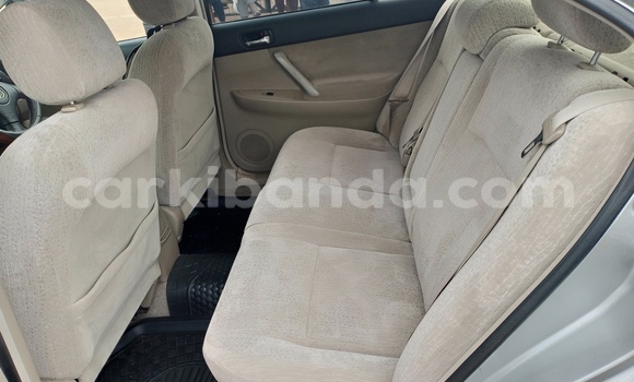 Gura Yakoze Toyota Premio Silver Imodoka i Kampala mu Uganda Gura Yakoze Toyota Premio Silver Imodoka i Kampala mu Uganda