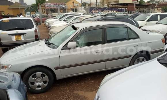 Gura Yakoze Toyota Premio White Imodoka i Kampala mu Uganda Gura Yakoze Toyota Premio White Imodoka i Kampala mu Uganda