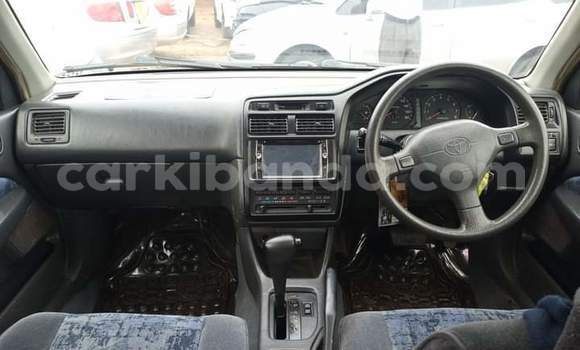 Gura Yakoze Toyota Premio White Imodoka i Kampala mu Uganda Gura Yakoze Toyota Premio White Imodoka i Kampala mu Uganda