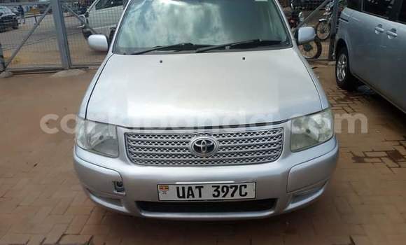 Gura Yakoze Toyota Succeed Silver Imodoka i Kampala mu Uganda Gura Yakoze Toyota Succeed Silver Imodoka i Kampala mu Uganda