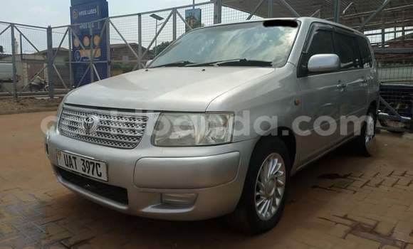 Gura Yakoze Toyota Succeed Silver Imodoka i Kampala mu Uganda Gura Yakoze Toyota Succeed Silver Imodoka i Kampala mu Uganda