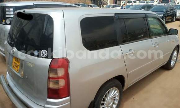 Gura Yakoze Toyota Succeed Silver Imodoka i Kampala mu Uganda Gura Yakoze Toyota Succeed Silver Imodoka i Kampala mu Uganda