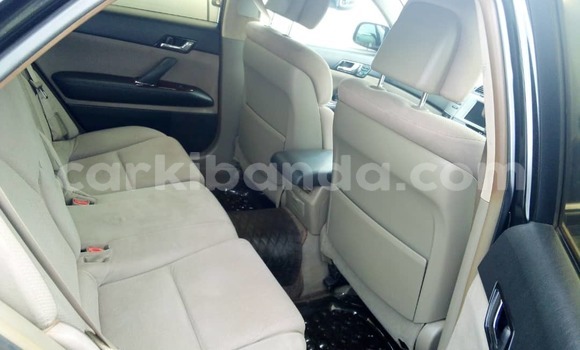 Nunua Ilio tumika Toyota Mark X Nyeusi Gari ndani ya Kampala nchini Uganda Nunua Ilio tumika Toyota Mark X Nyeusi Gari ndani ya Kampala nchini Uganda