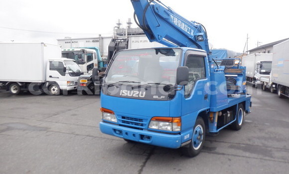 Acheter Occasion Utilitaire Isuzu Bighorn Bleu à Kampala, Ouganda