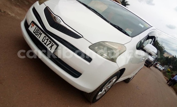 Gura Yakoze Toyota Ractis White Imodoka i Kampala mu Uganda Gura Yakoze Toyota Ractis White Imodoka i Kampala mu Uganda