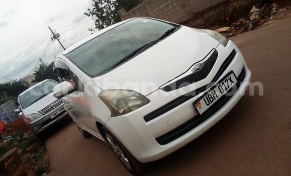Gura Yakoze Toyota Ractis White Imodoka i Kampala mu Uganda Gura Yakoze Toyota Ractis White Imodoka i Kampala mu Uganda