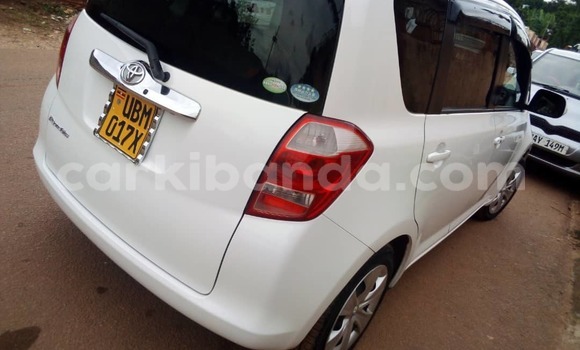 Gura Yakoze Toyota Ractis White Imodoka i Kampala mu Uganda Gura Yakoze Toyota Ractis White Imodoka i Kampala mu Uganda