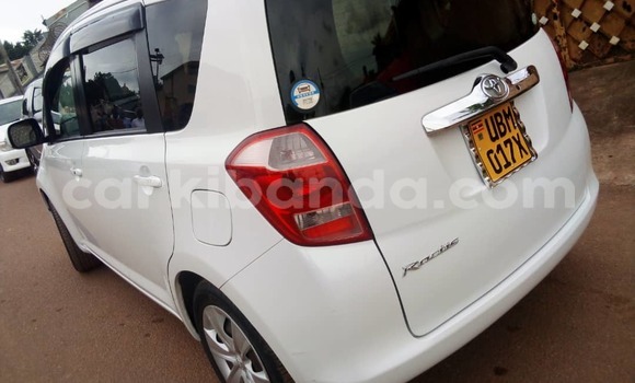 Gura Yakoze Toyota Ractis White Imodoka i Kampala mu Uganda Gura Yakoze Toyota Ractis White Imodoka i Kampala mu Uganda
