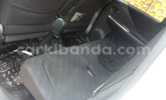 Gura Yakoze Toyota Ractis White Imodoka i Kampala mu Uganda Gura Yakoze Toyota Ractis White Imodoka i Kampala mu Uganda