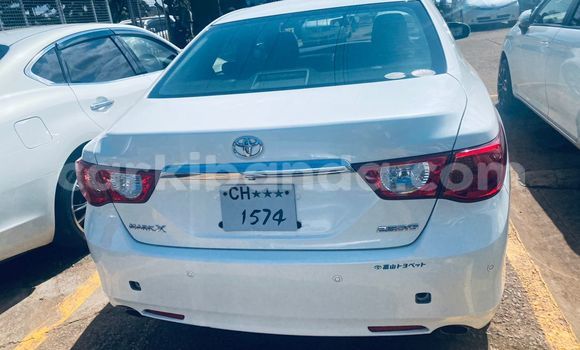 Nunua Ilio tumika Toyota Mark X Nyeupe Gari ndani ya Kampala nchini Uganda Nunua Ilio tumika Toyota Mark X Nyeupe Gari ndani ya Kampala nchini Uganda
