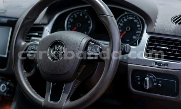 Nunua Ilio tumika Volkswagen Touareg Nyingine Gari ndani ya Kampala nchini Uganda Nunua Ilio tumika Volkswagen Touareg Nyingine Gari ndani ya Kampala nchini Uganda