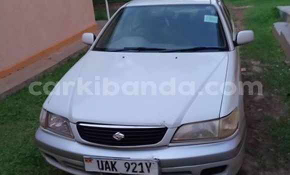 Gura Imported Toyota Premio White Imodoka i Mukono mu Uganda Gura Imported Toyota Premio White Imodoka i Mukono mu Uganda