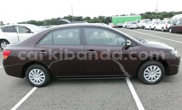 Nunua Imported Toyota Premio Bluu Gari ndani ya Kampala nchini Uganda Nunua Imported Toyota Premio Bluu Gari ndani ya Kampala nchini Uganda