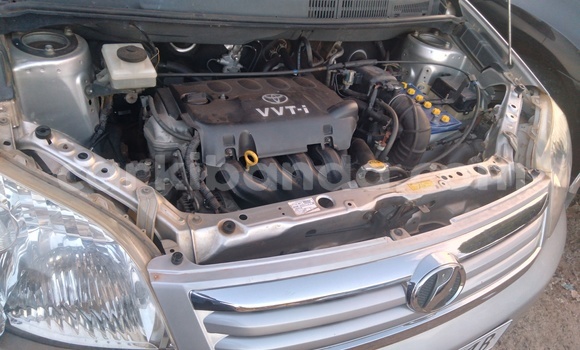 Nunua Ilio tumika Toyota Raum Fedha Gari ndani ya Kampala nchini Uganda Nunua Ilio tumika Toyota Raum Fedha Gari ndani ya Kampala nchini Uganda