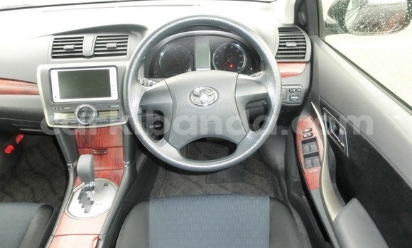 Nunua Imported Toyota Premio Bluu Gari ndani ya Kampala nchini Uganda Nunua Imported Toyota Premio Bluu Gari ndani ya Kampala nchini Uganda