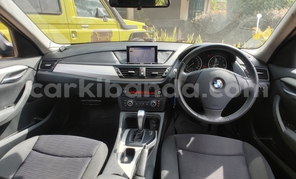 Acheter Import Voiture BMW X1 Noir à Kampala, Ouganda Acheter Import Voiture BMW X1 Noir à Kampala, Ouganda