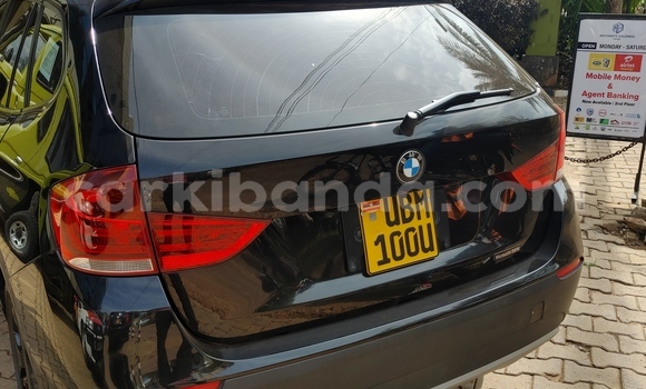 Acheter Import Voiture BMW X1 Noir à Kampala, Ouganda Acheter Import Voiture BMW X1 Noir à Kampala, Ouganda