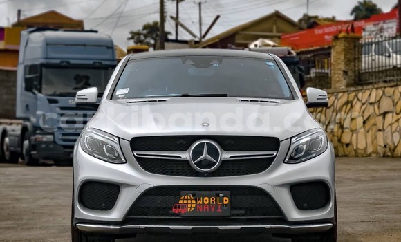 Nunua Ilio tumika Mercedes‒Benz GLE Coupe Nyingine Gari ndani ya Kampala nchini Uganda