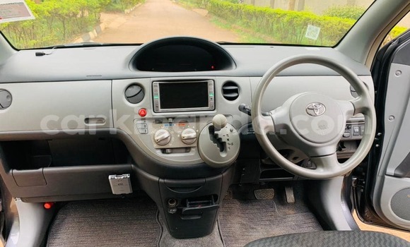Buy Used Toyota Sienta Black Car in Adjumani in Northern Buy Used Toyota Sienta Black Car in Adjumani in Northern