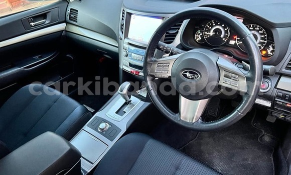 Gura Yakoze Subaru Legacy Silver Imodoka i Adjumani mu Northern Gura Yakoze Subaru Legacy Silver Imodoka i Adjumani mu Northern