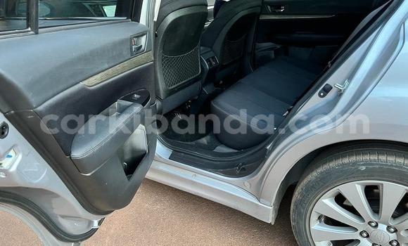 Gura Yakoze Subaru Legacy Silver Imodoka i Adjumani mu Northern Gura Yakoze Subaru Legacy Silver Imodoka i Adjumani mu Northern